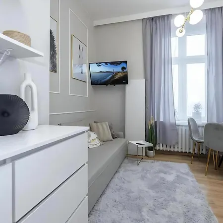 Q2 Apartment Warschau